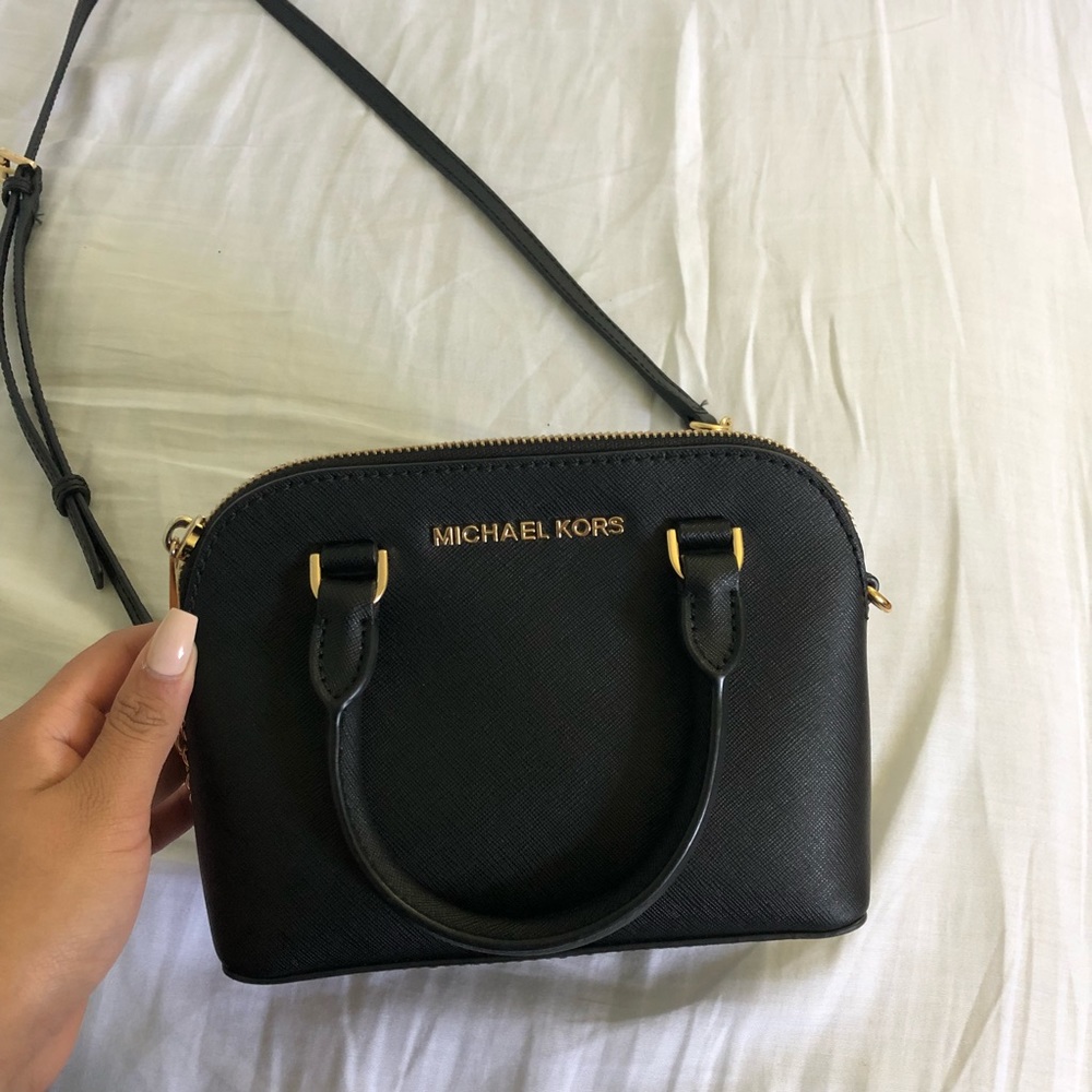 michael kors mini cindy crossbody bag